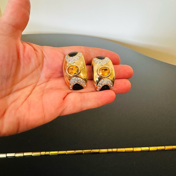 VOGUE BIJOUX VINTAGE RETRO ICONIC COUTURE LUXURY AUTHENTIC RUNWAY GLAM EARRINGS - Picture 4 of 17